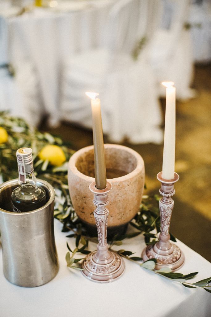 świeczniki, betonowy wazon